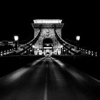 Budapester Brücke bei Nacht