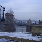 BUDAPEST..PONTE DELLE CATENE INNEVATO!!