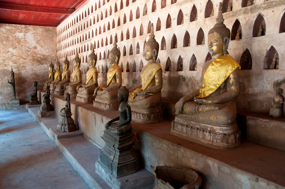 Buddastatuen im Vat Sisaket