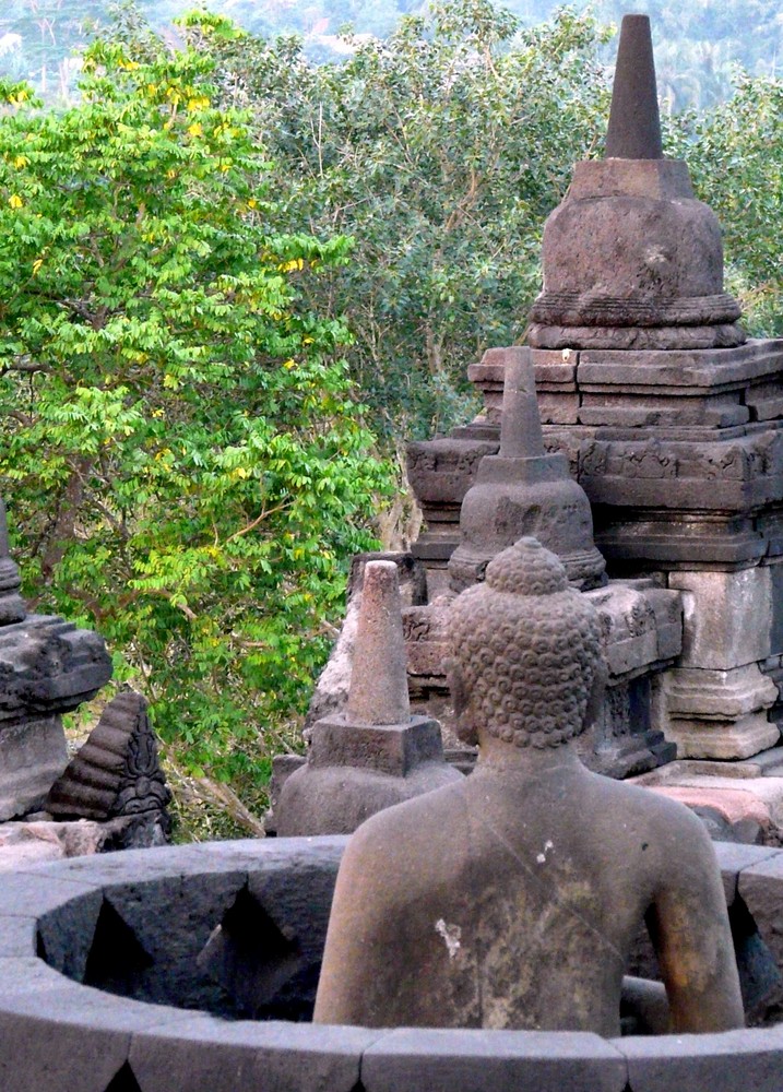 buddha à borobudur