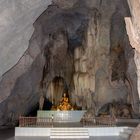 Buddha altar in Tham Khao Wong