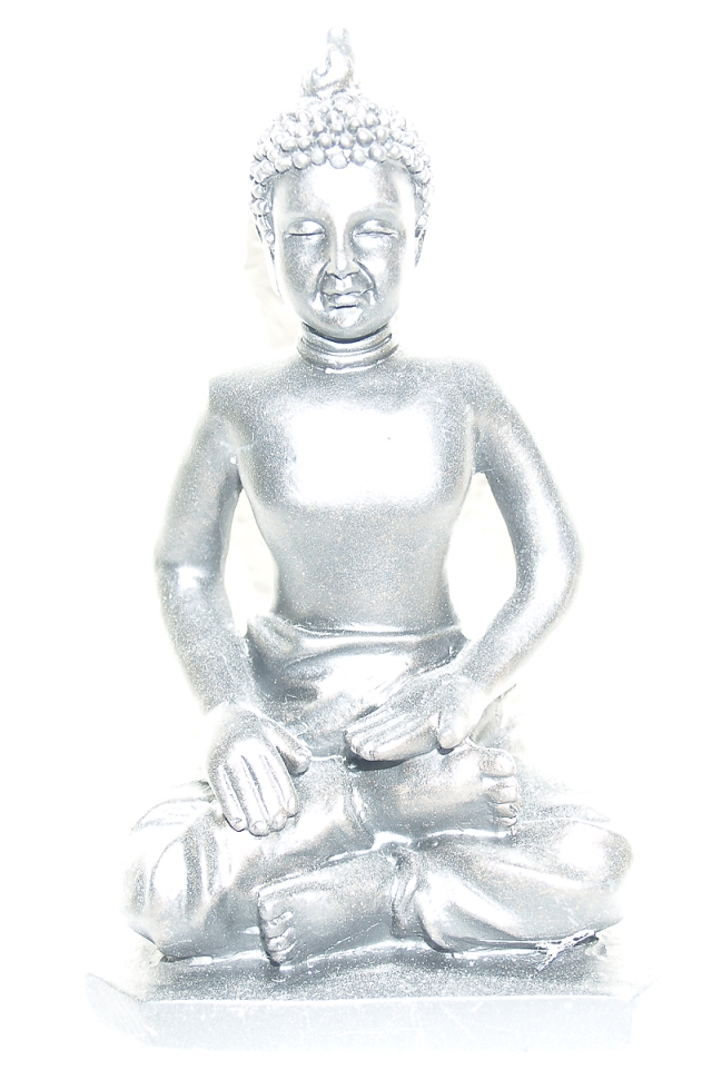 Buddha ganz in weiß