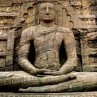 Buddha im Gal Vihara in Polonnaruwa