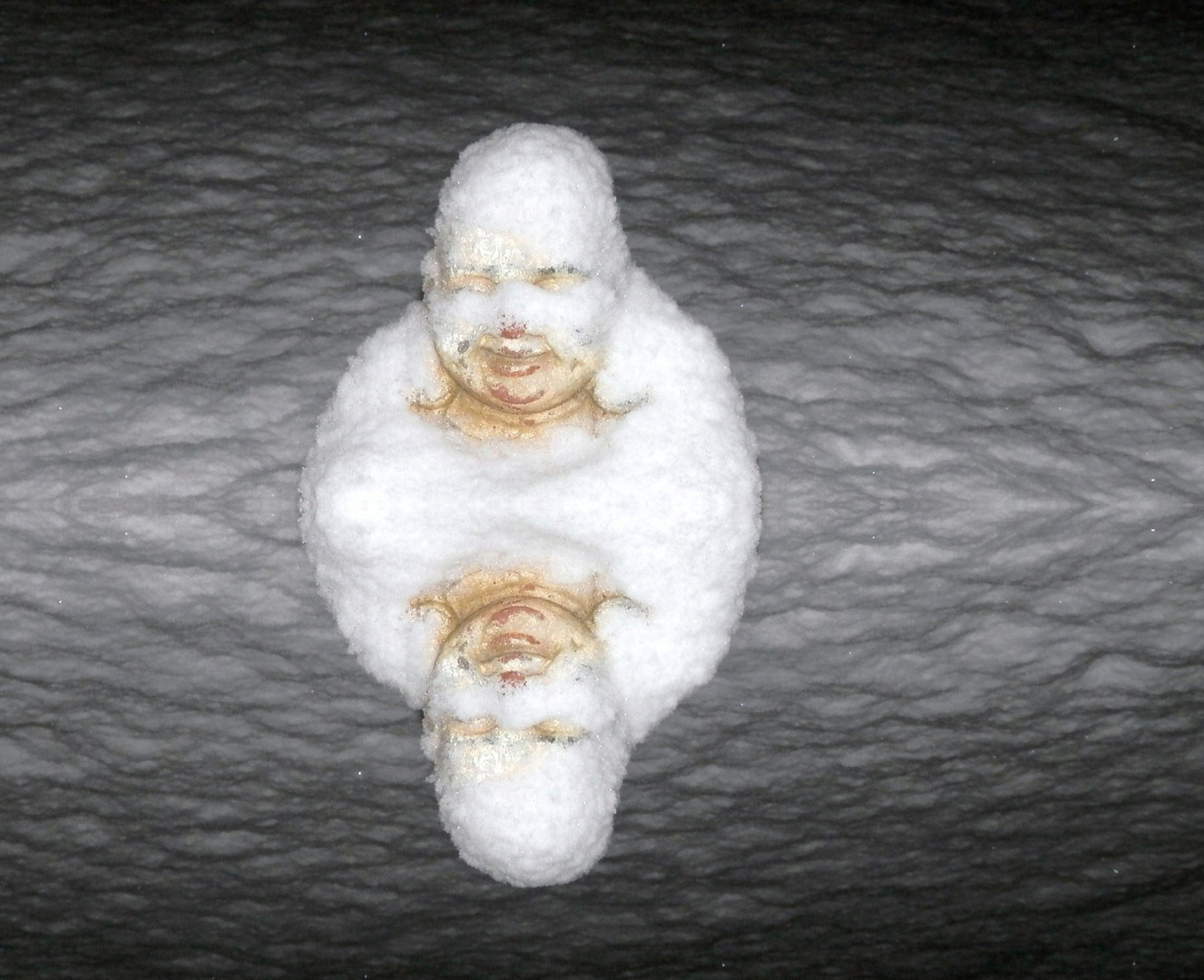 Buddha im Schnee