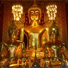 Buddha im Tempel in Lamphun