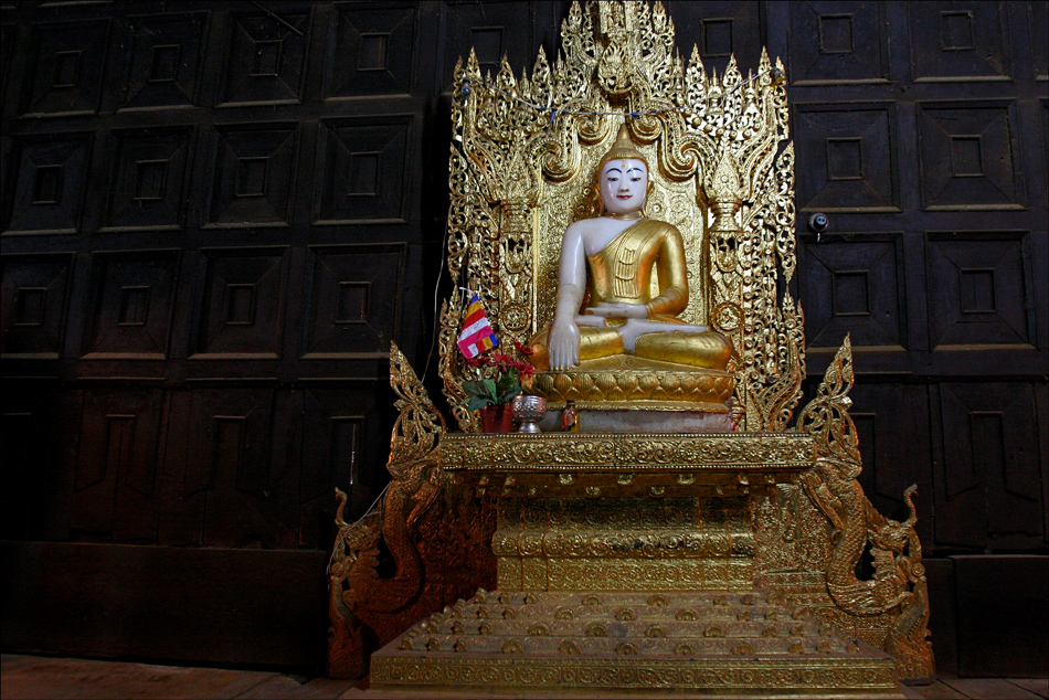 . . . buddha in bagaya monastery . . .