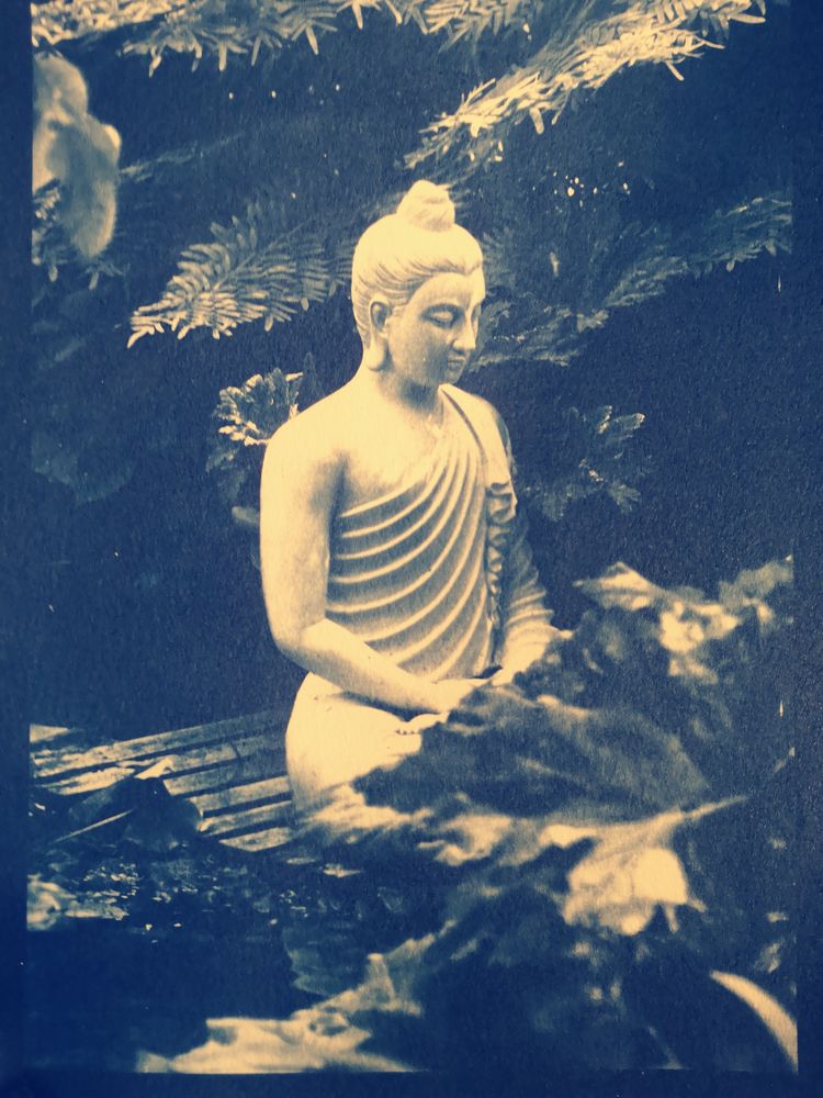 Buddha in Blau