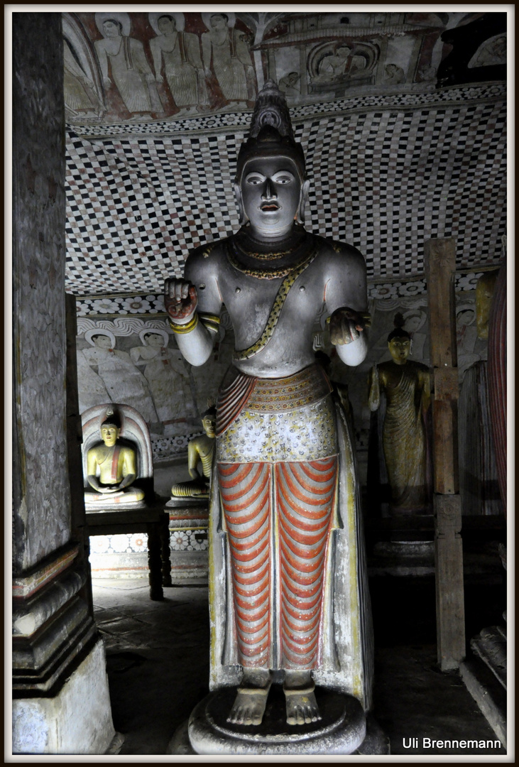 Buddha in den Dambulla-rocs