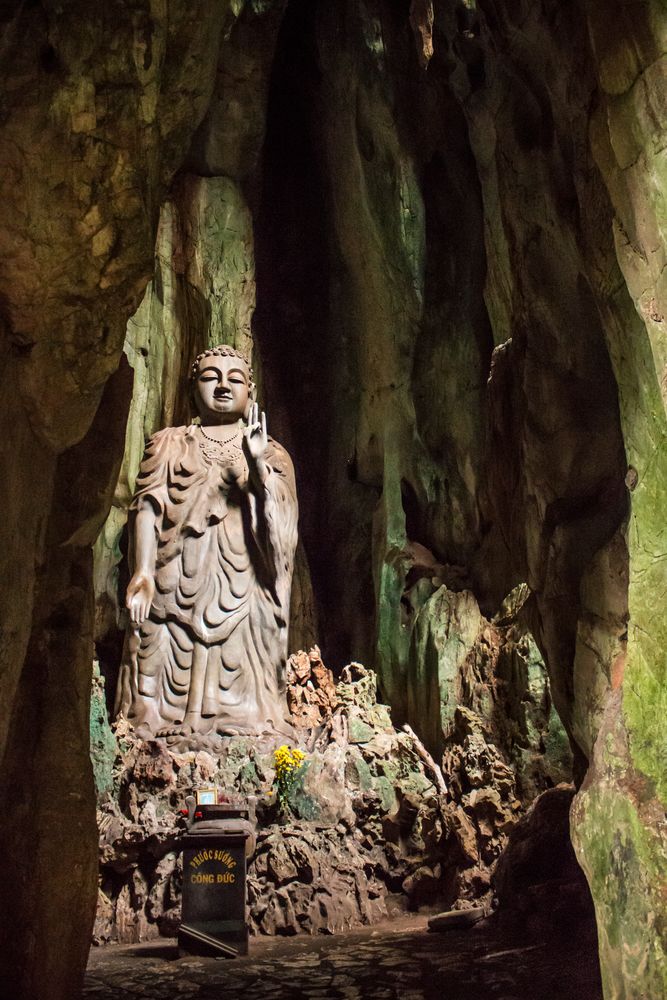 Buddha in den Marmorbergen DaNangs