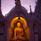 Buddha in der Shwedagon Area