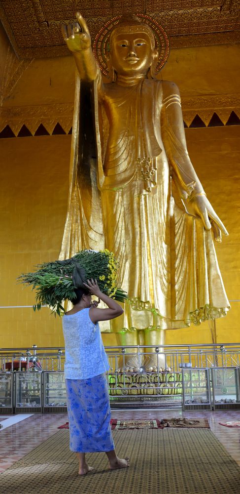 Buddha Statue Mandalay Hill