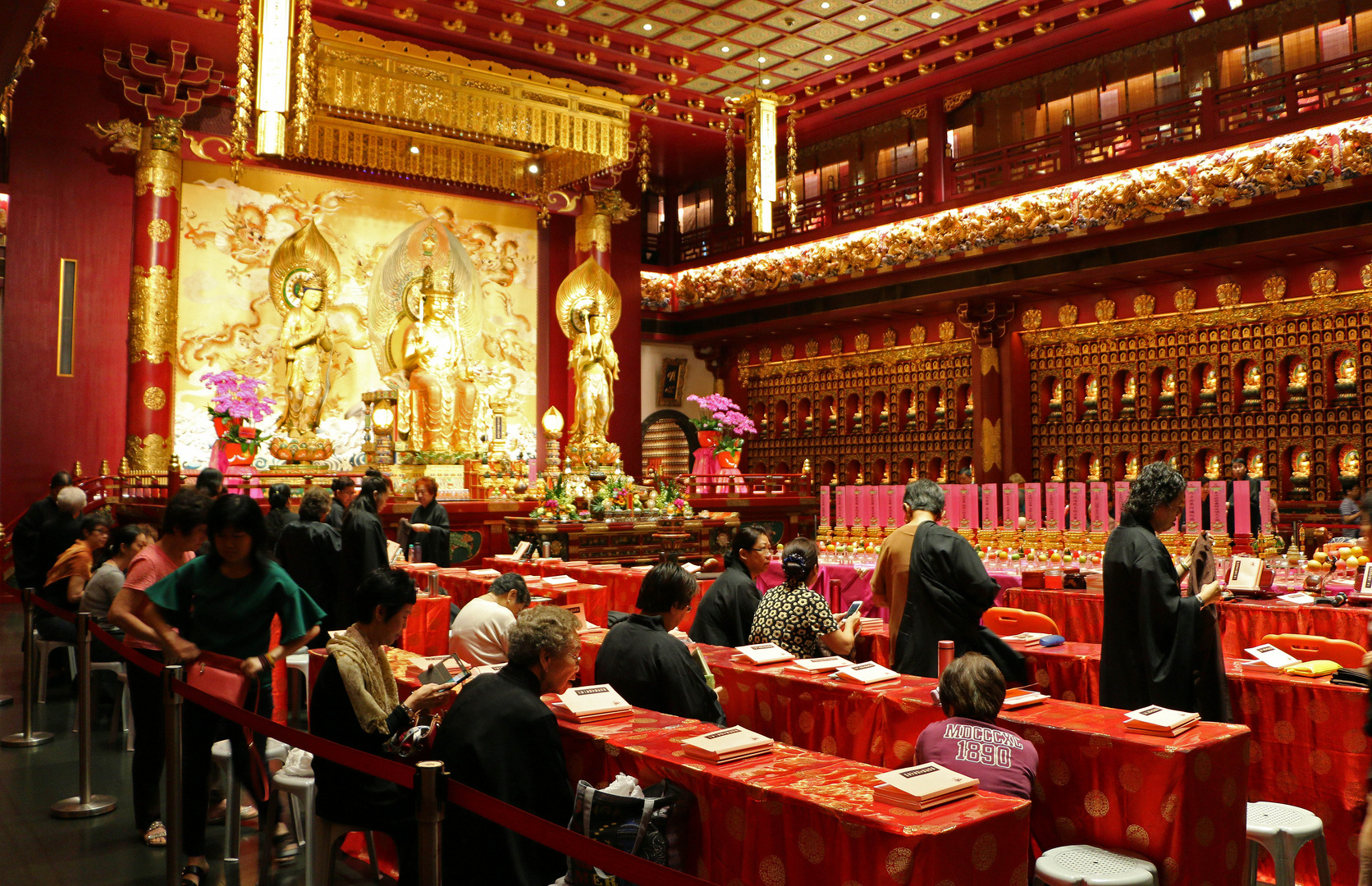 Buddha Tooth Relic Temple / 3