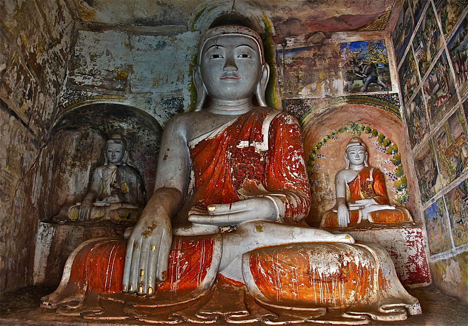 buddhaheiligtum am geisterberg, burma 2011