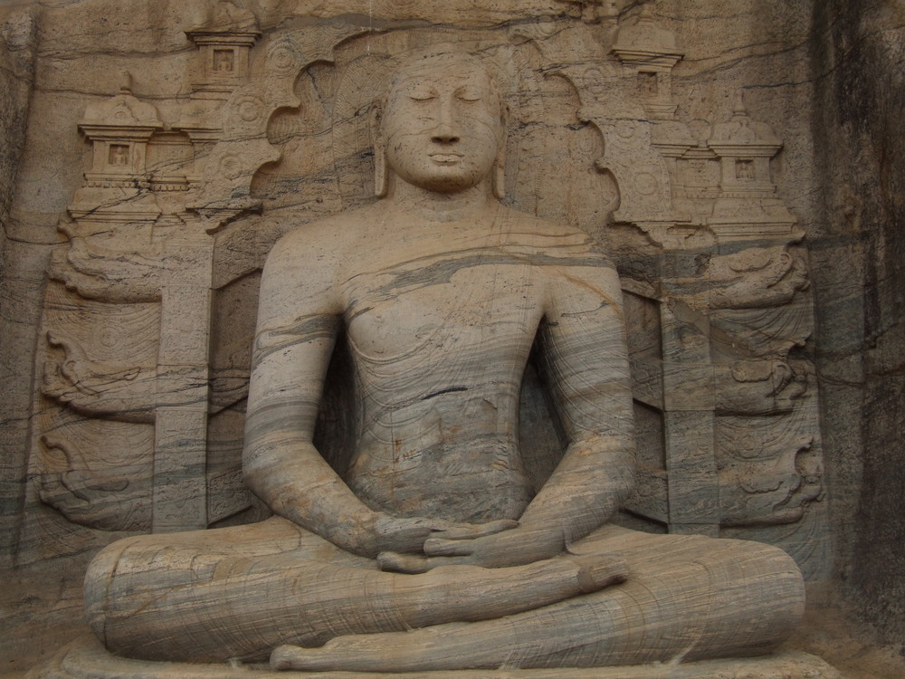 Buddhastatue in Polunnaruwa