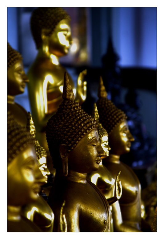 Buddhastatuen im Wat Saket