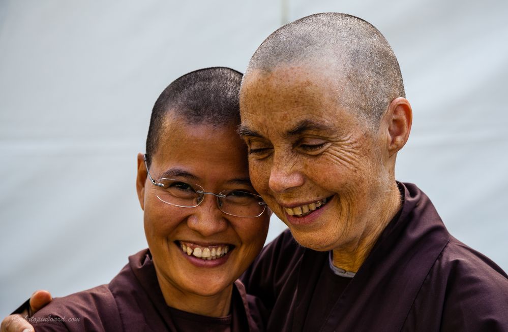 Buddhismus - Thich Nhat Hanh - Nuns