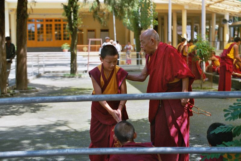Buddhistische Durchsetzungsfähigkeit - der Lehrer und sein Schüler, Dharamsala
