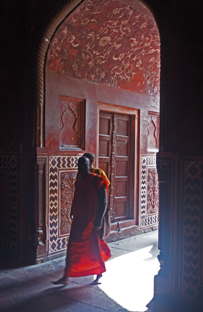Buddhistische Mönche im Taj Mahal, Agra