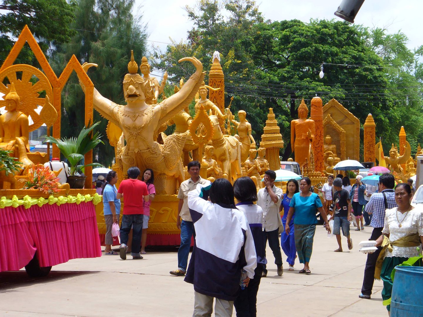 Buddhistische Prozession in Nang Rong