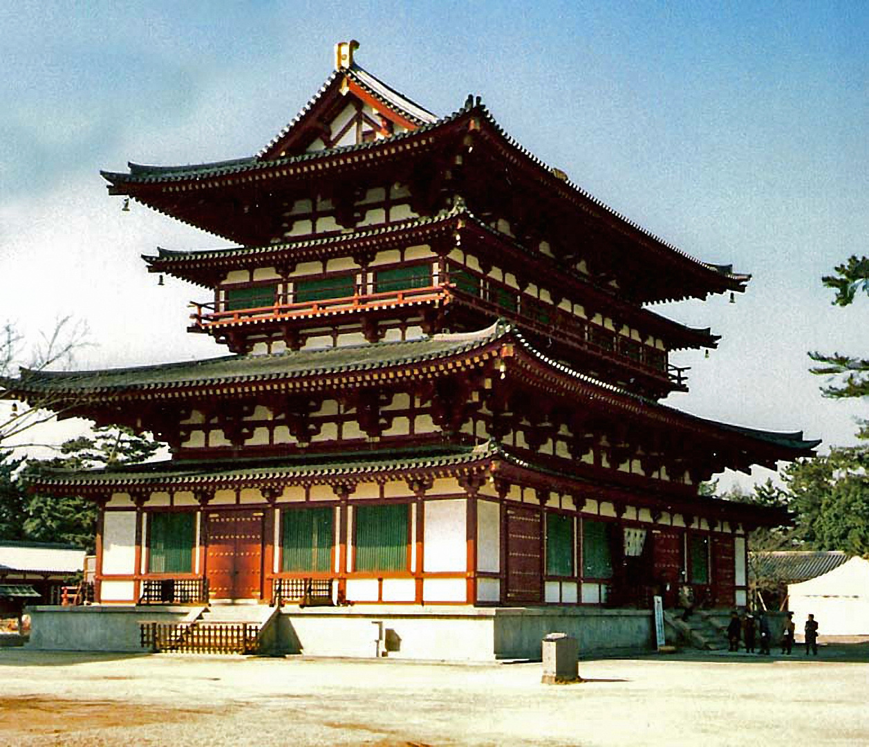 Buddhistischer Tempel in Nara (MW 1997/2 - jd) ]