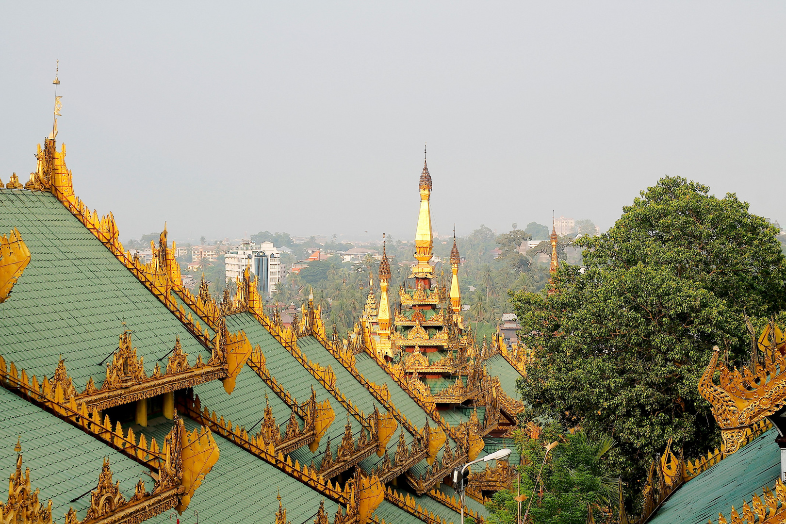 buddhistischer Tempel in Yangon