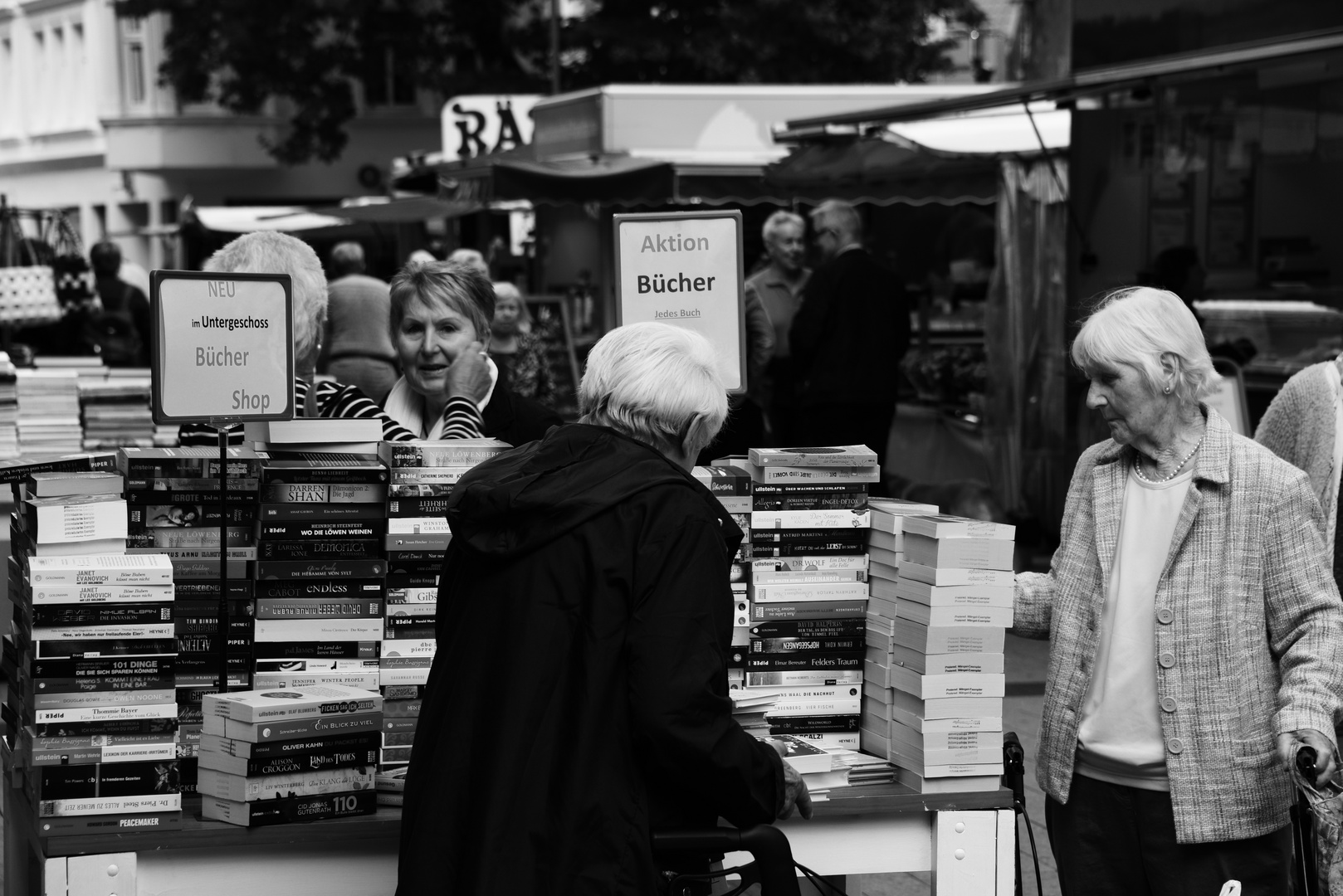 Bücher im Untergeschoss