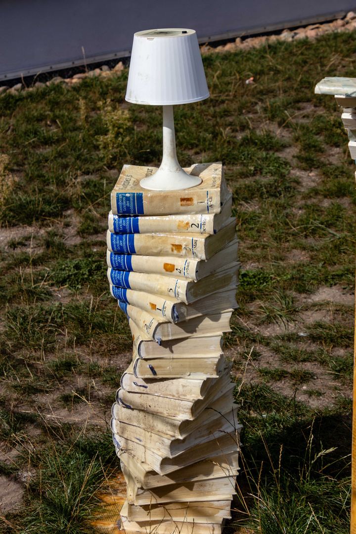 Bücher-Lampe