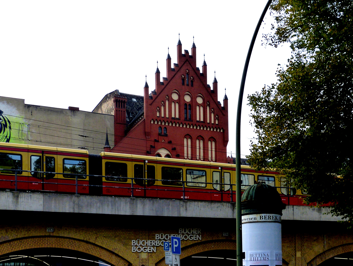 bücherbogen, savignyplatz berlin