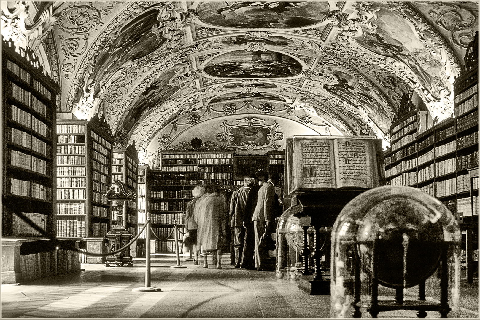 Bücherei in Prag 