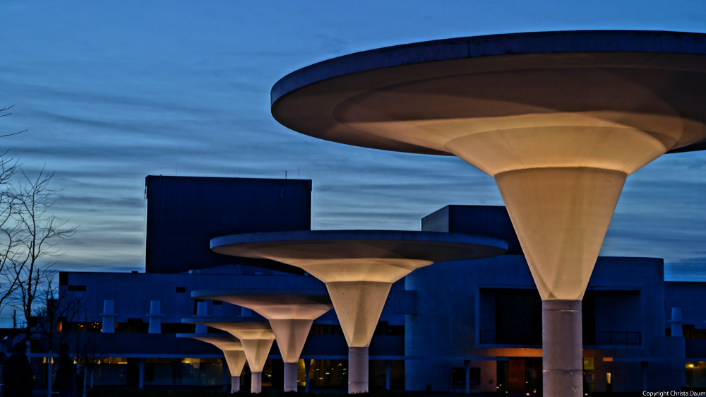 Büchnerplatz mit Staatstheater