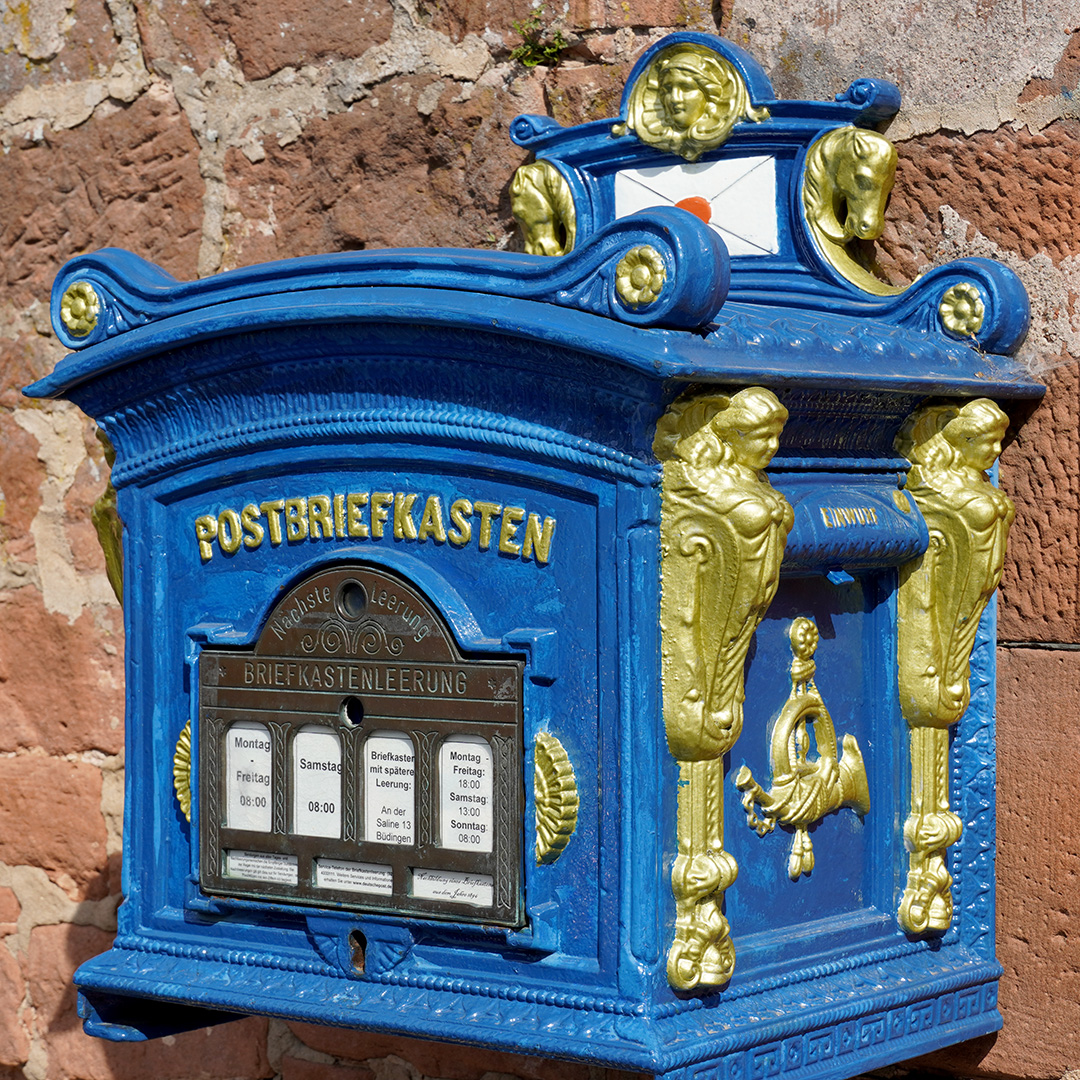 Büdingen - Briefkasten am Schloss
