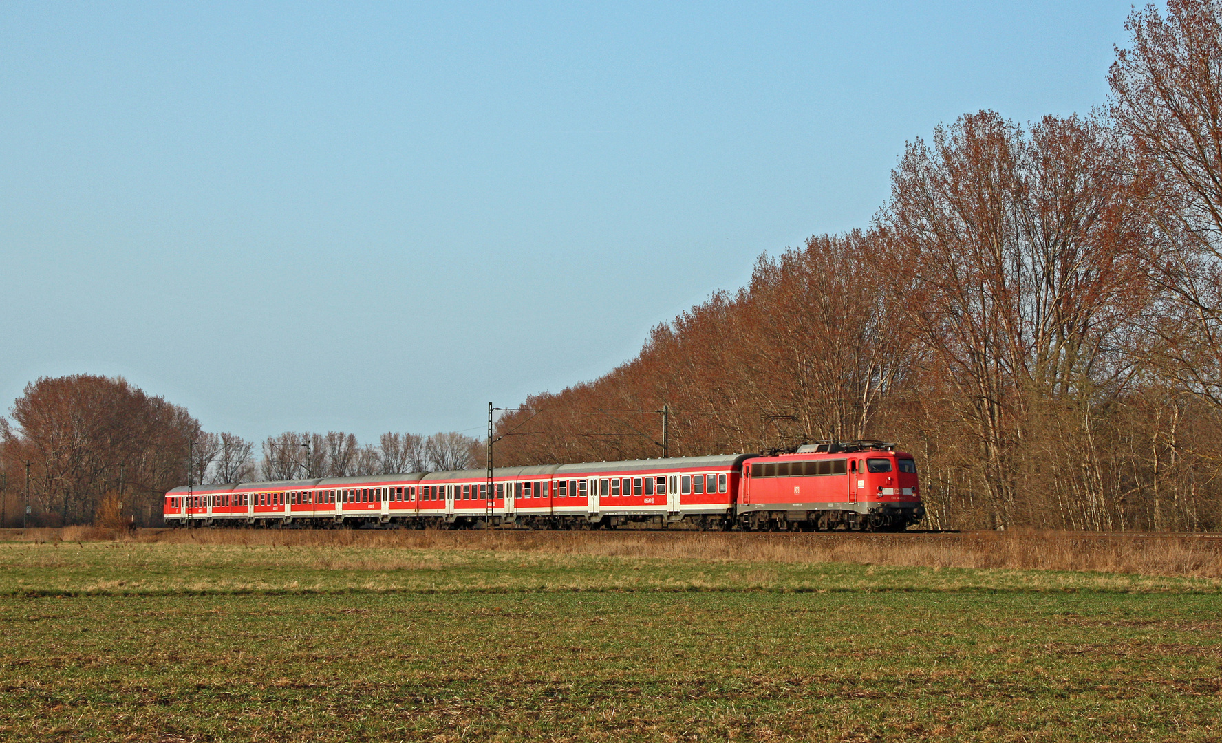 Bügelfalte auf der Riedbahn