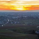 Bühl im Sonnenuntergang mit Blick auf die Vogesen