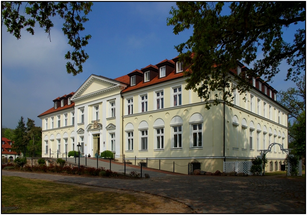 b low schloss schorssow foto bild architektur schl sser burgen b low schloss schorssow foto bild architektur schl sser burgen