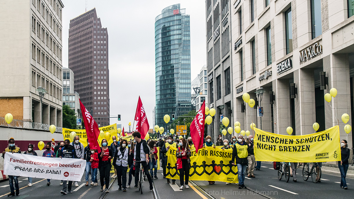 BÜNDNIS UNTEILBAR - GROSSDEMO IN BERLIN #01