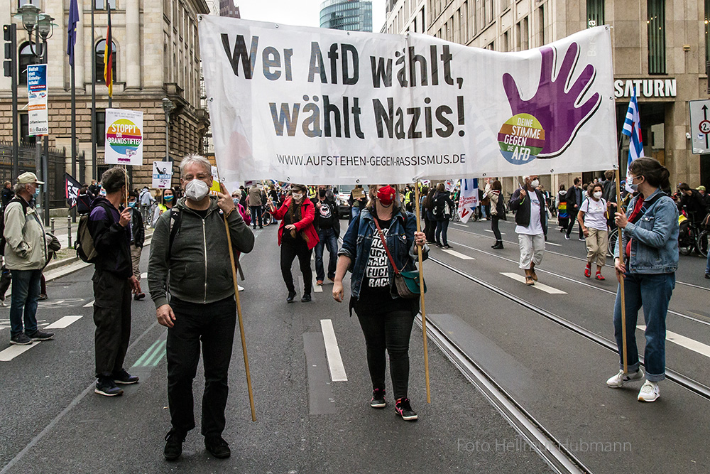 BÜNDNIS UNTEILBAR - GROSSDEMO IN BERLIN #10