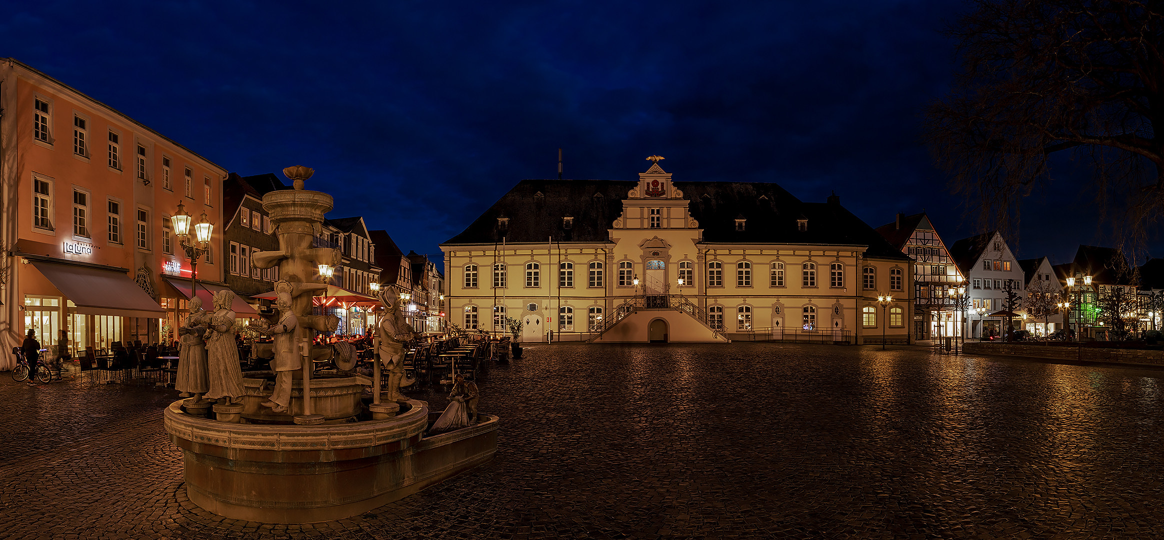 Bürgerbrunnen Rathaus 001b