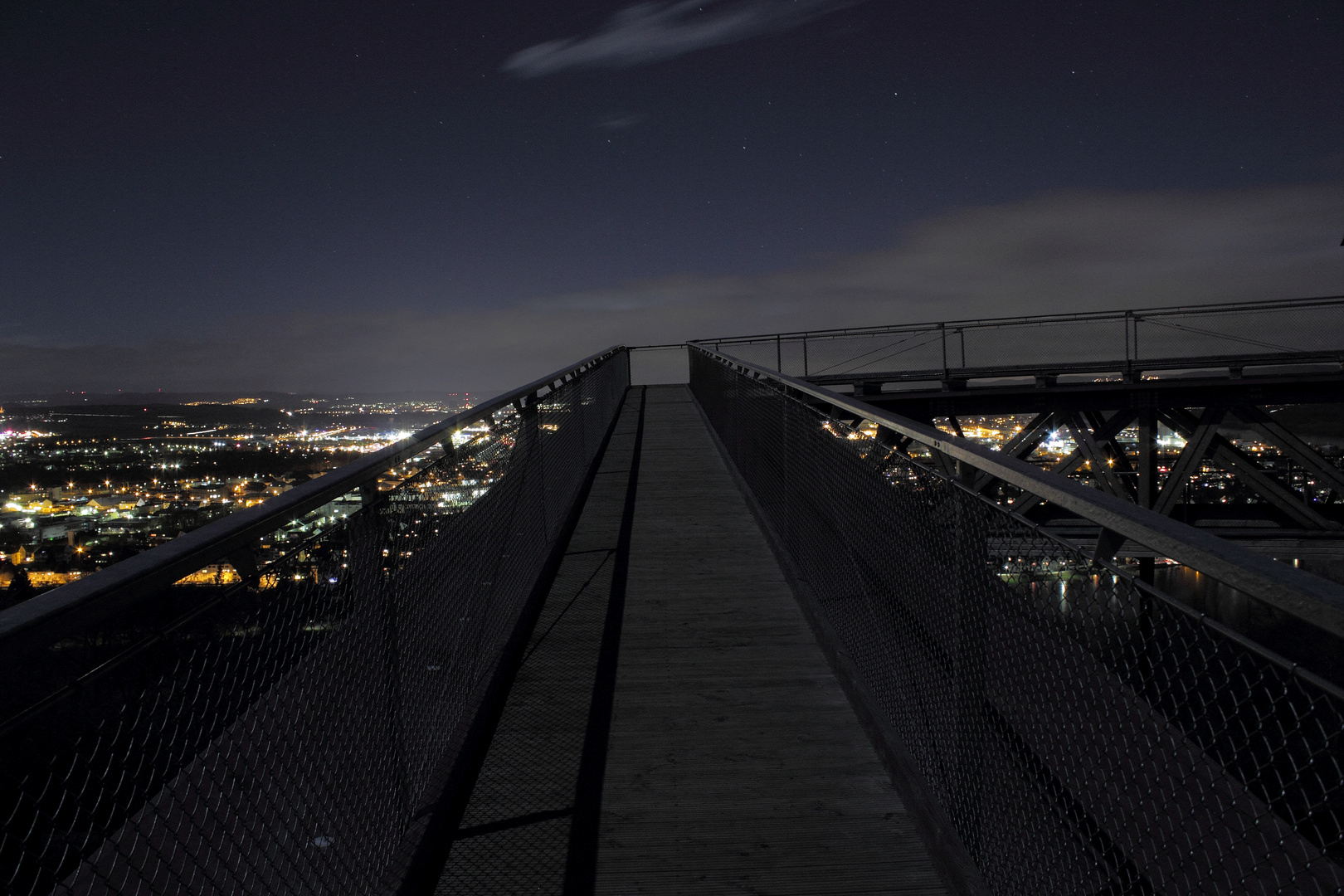 BUGA Plattform koblenz bei Vollmond