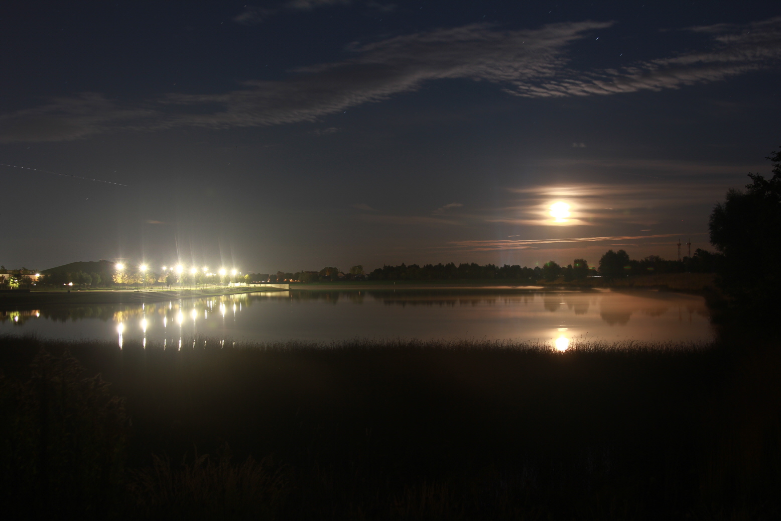 Buga Riem bei Nacht