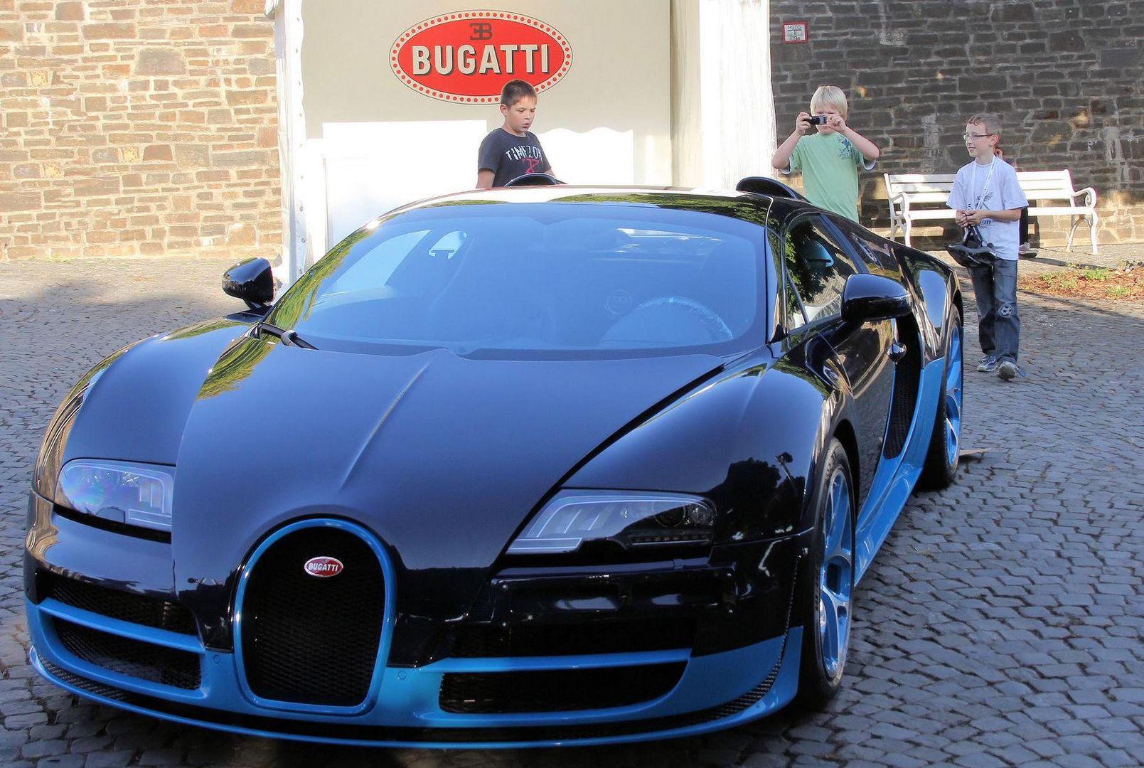 Bugatti...