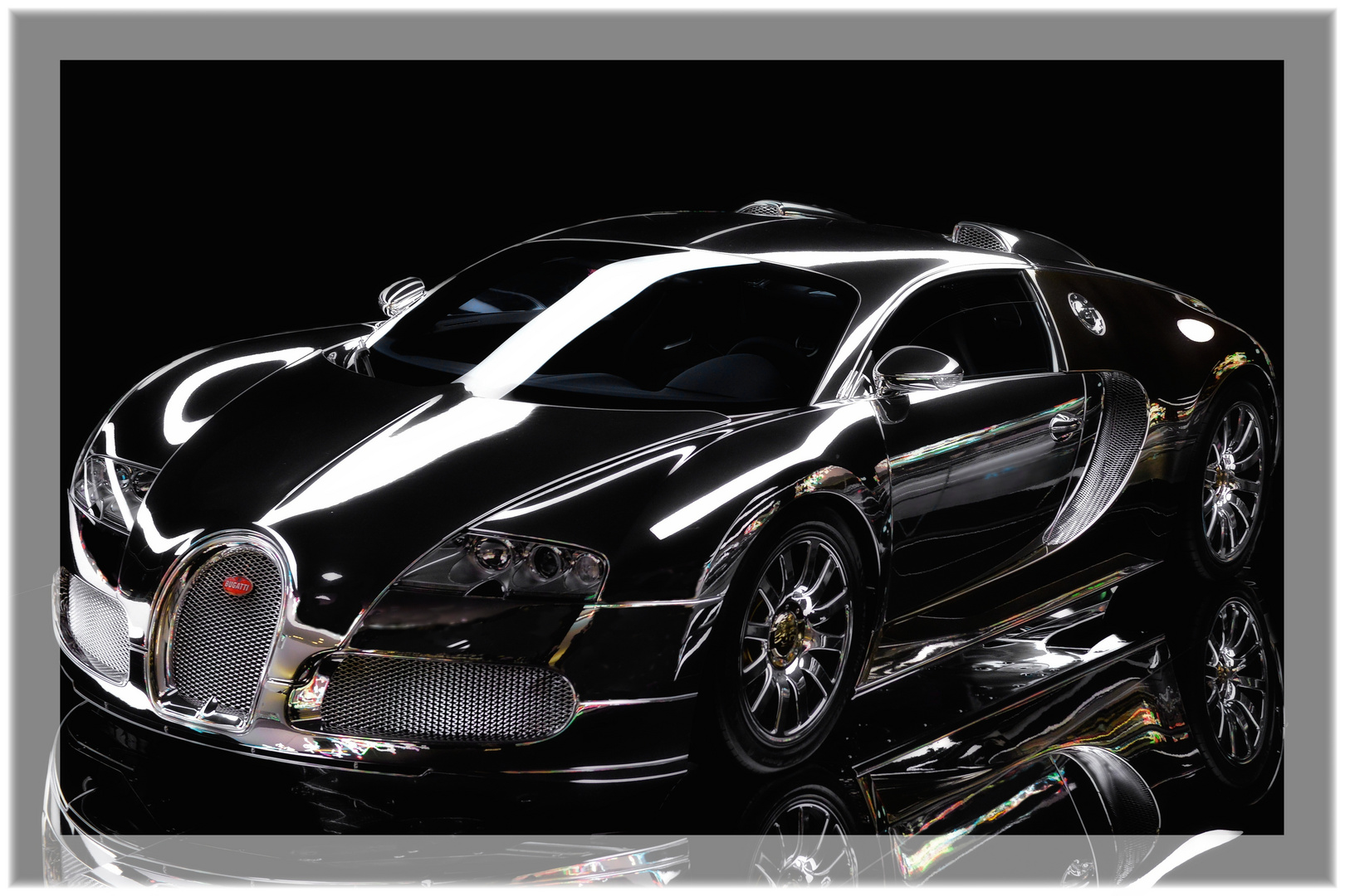 Bugatti ganz in Chrom