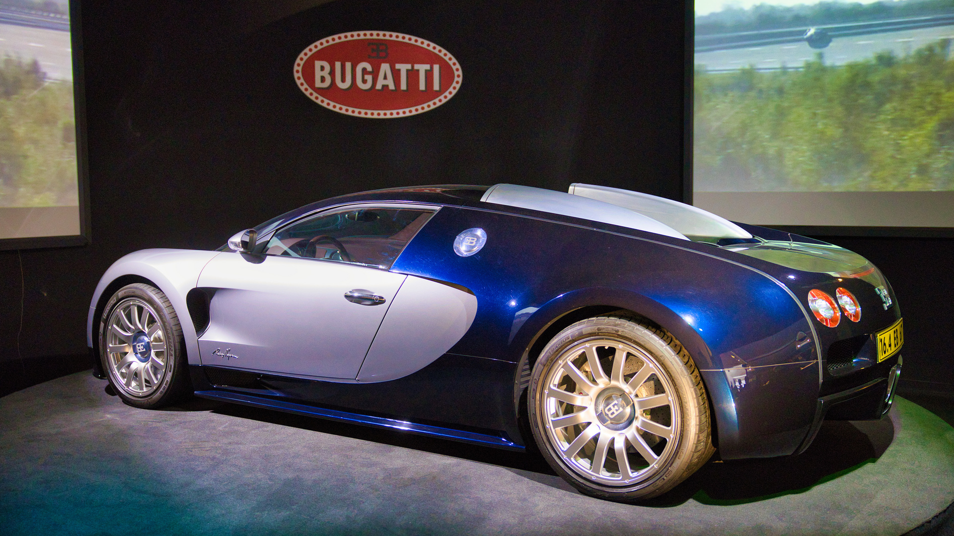 Bugatti Veyron 16.4 Super Sport (02)