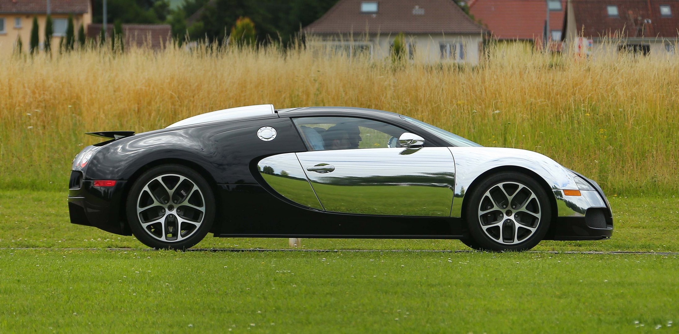 Bugatti Veyron 