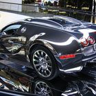 Bugatti Veyron 4 im "Premium Clubhouse"