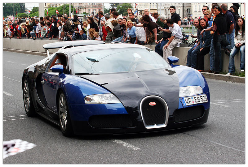 :: Bugatti Veyron ::