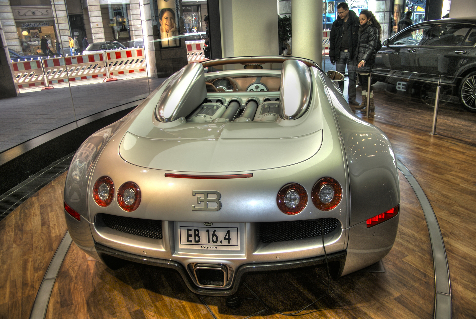 Bugatti Veyron - HDR fake