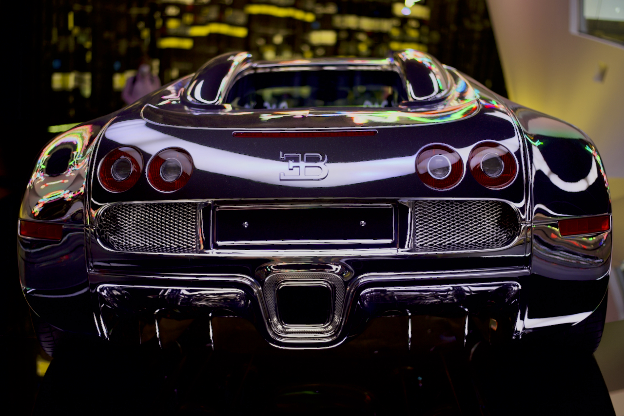 Bugatti Veyron von hinten