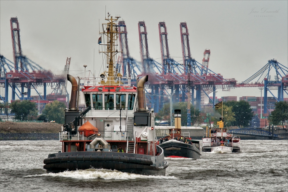 Bugsier 7, Dampfeisbrecher ELBE und Raddampfer KAISER WILHELM