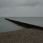 Buhne am Strand von Zingst... vor dem großen Regen.