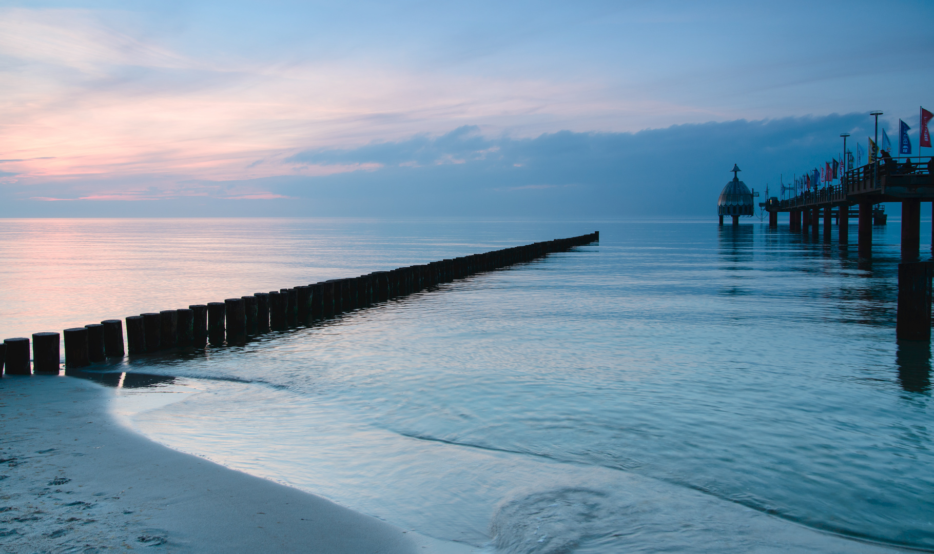 [ Buhne & Seebrücke, Zingst ]